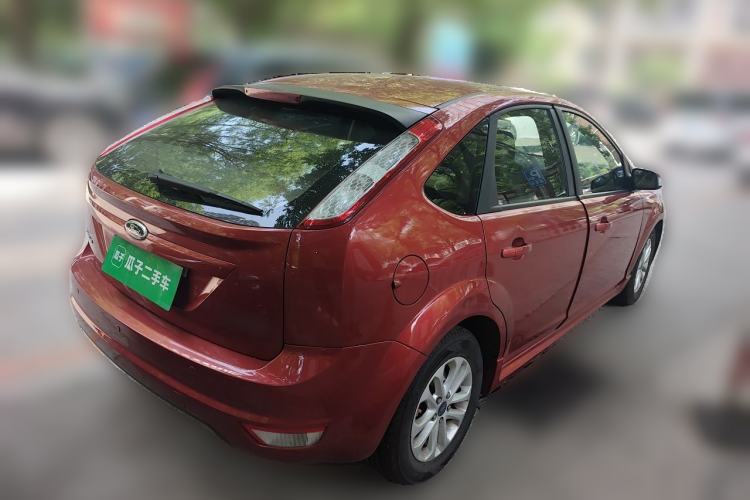 Used Ford Focus 2011 Hatchback 1.8L Automatic Fashion Edition Rear Right 45 Deg
