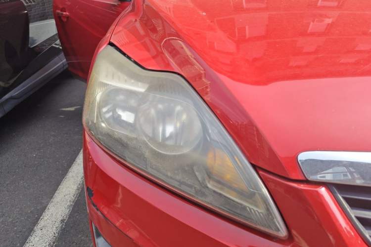 Used Ford Focus 2011 Hatchback 1.8L Automatic Fashion Edition Right Front Headlight