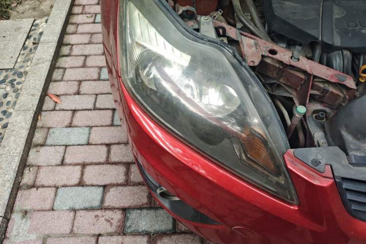Used Ford Focus 2011 Hatchback 1.8L Automatic Fashion Edition Right Front Headlight