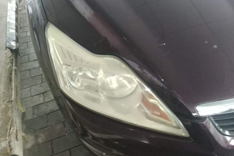 Used Ford Focus 2011 Sedan 1.8L Automatic Fashion Edition Right Front Headlight
