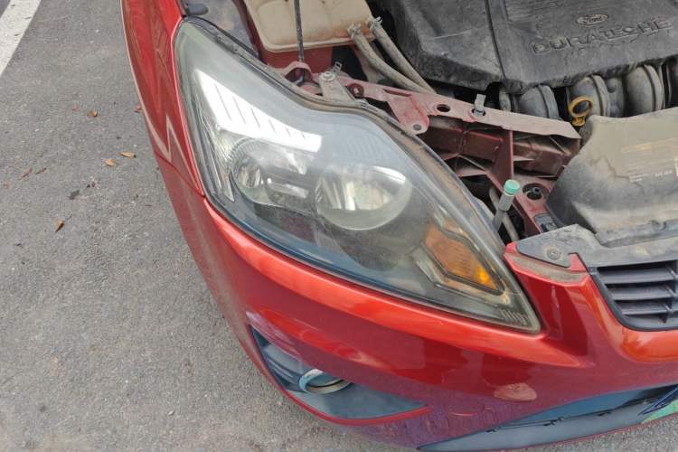 Used Ford Focus 2011 Hatchback 1.8L Automatic Fashion Edition Right Front Headlight