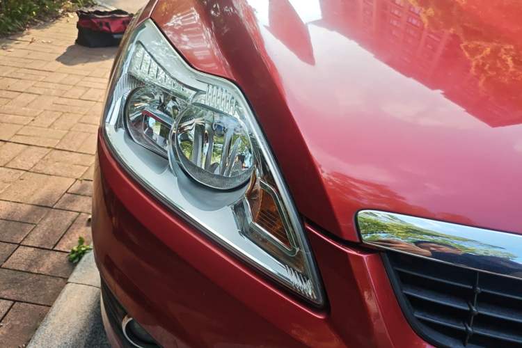 Used Ford Focus 2011 Sedan 1.8L Automatic Fashion Edition Right Front Headlight