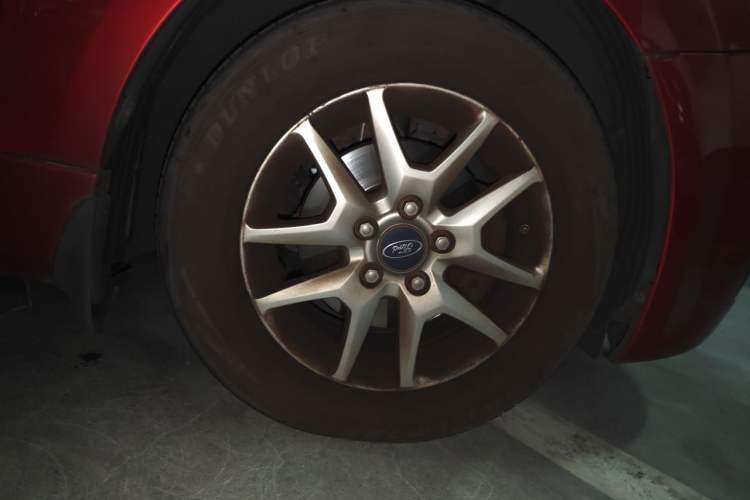 Used Ford Focus 2011 Hatchback 1.8L Manual Comfort Model Right Front Wheel Hub