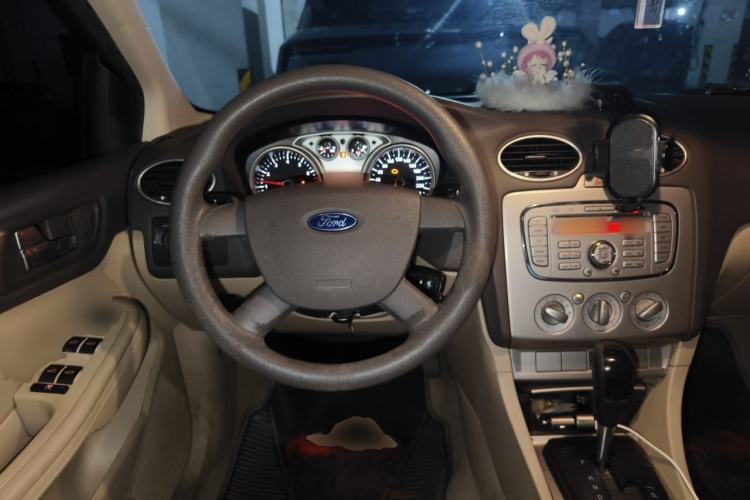 Used Ford Focus 2011 Hatchback 1.8L Automatic Fashion Edition Steering Wheel