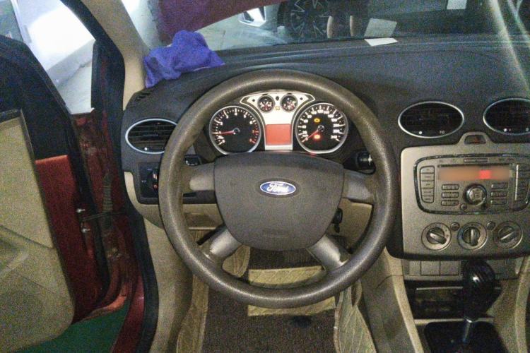 Used Ford Focus 2011 Hatchback 1.8L Automatic Fashion Edition Steering Wheel