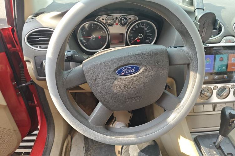 Used Ford Focus 2011 Hatchback 1.8L Automatic Fashion Edition Steering Wheel