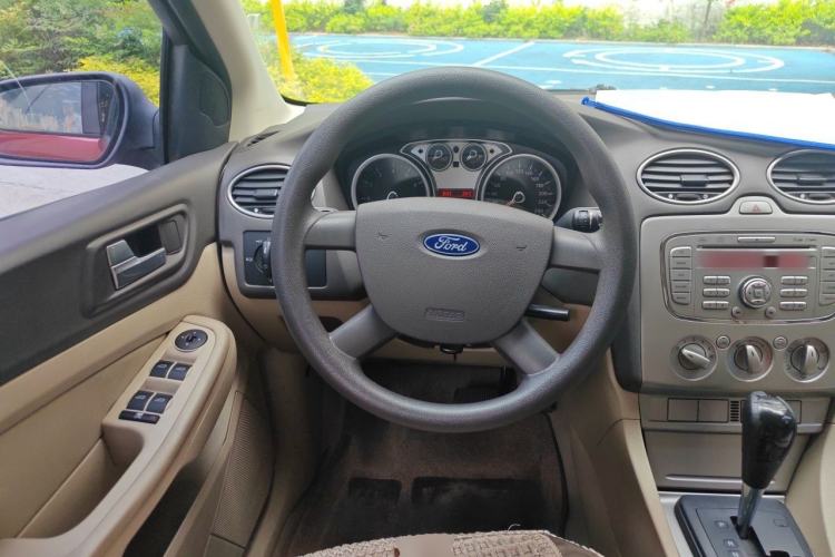 Used Ford Focus 2011 Hatchback 1.8L Automatic Fashion Edition Steering Wheel