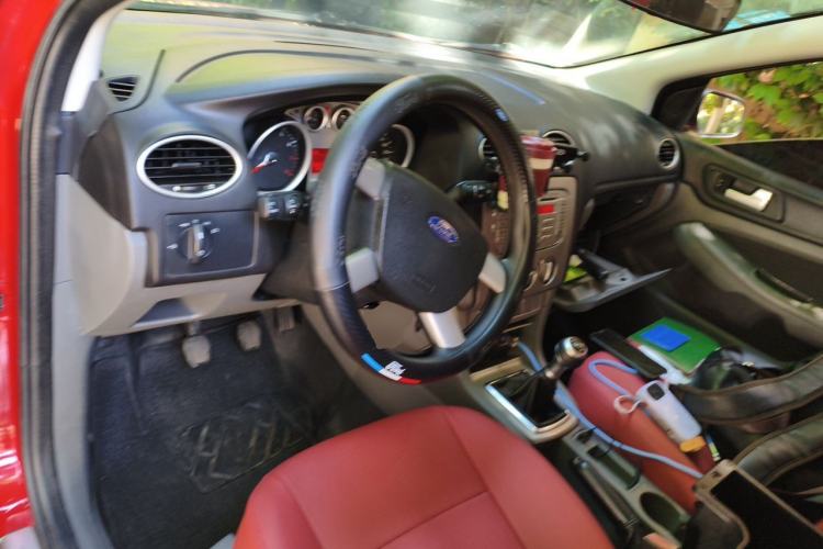 Used Ford Focus 2011 Hatchback 1.8L Manual Comfort Model Steering Wheel