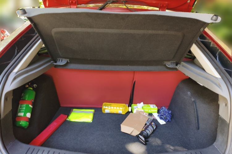 Used Ford Focus 2011 Hatchback 1.8L Manual Comfort Model Trunk