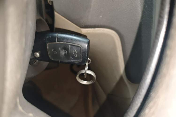Used Ford Focus 2011 Hatchback 1.8L Automatic Fashion Edition Vehicle Key