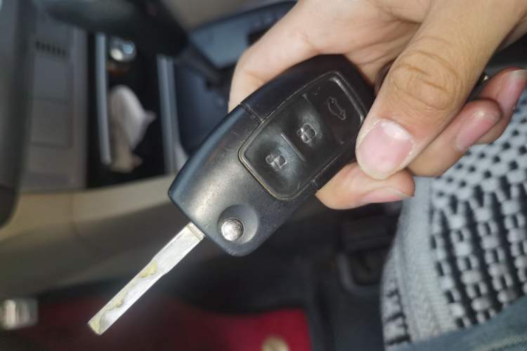 Used Ford Focus 2011 Sedan 1.8L Automatic Fashion Edition Vehicle Key