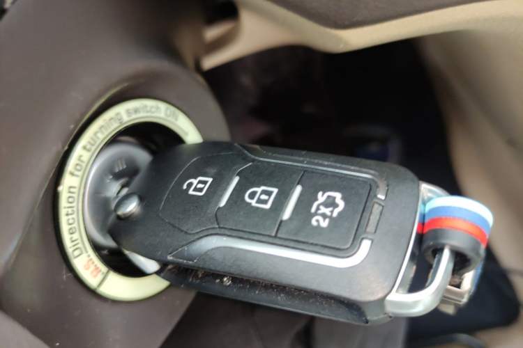 Used Ford Focus 2011 Hatchback 1.8L Automatic Fashion Edition Vehicle Key