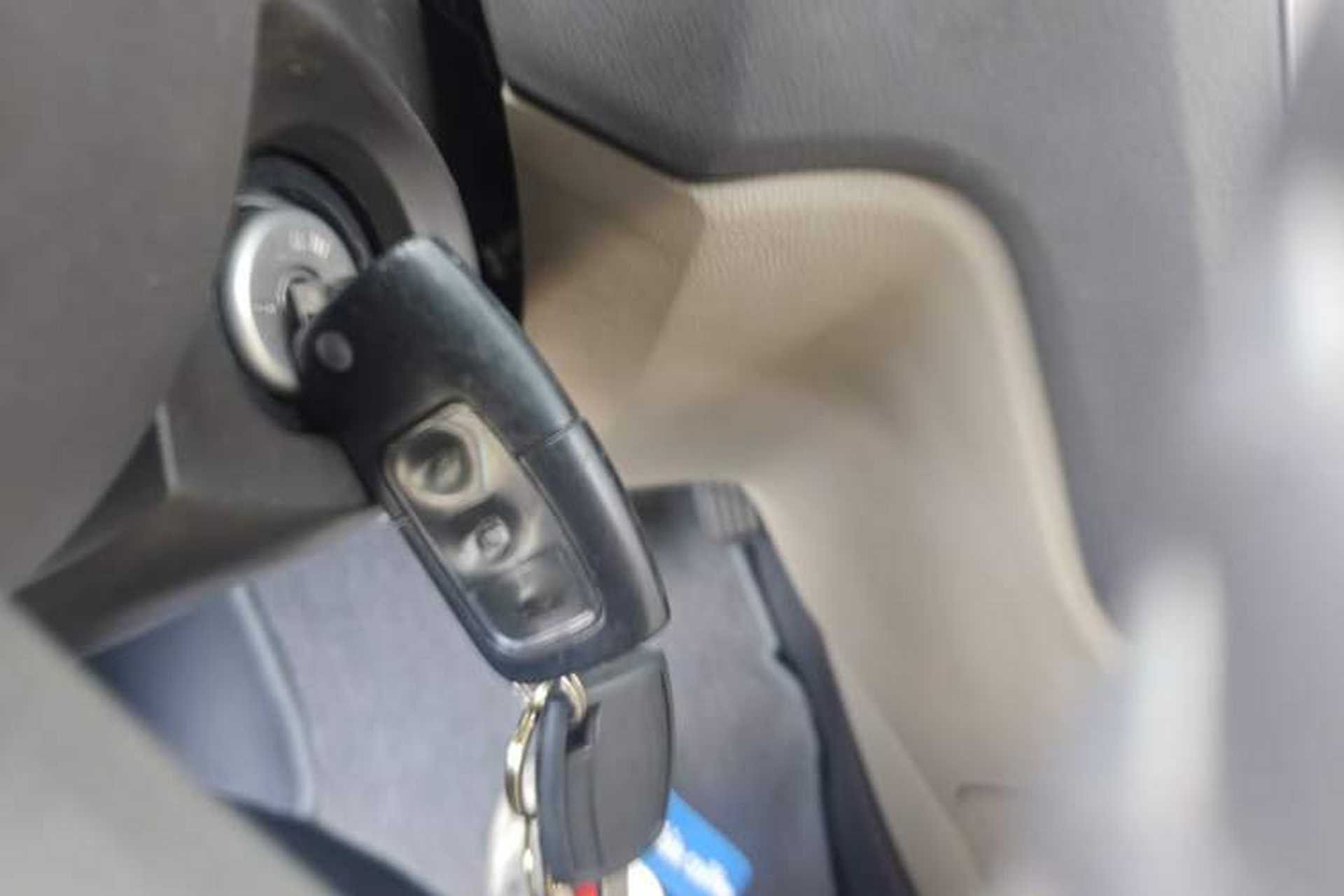 Used Ford Focus 2011 Hatchback 1.8L Automatic Fashion Edition Vehicle Key