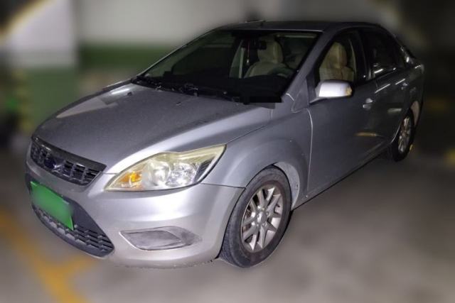 Ojetý Ford Focus 2011 Sedan 1.8L Manual Classic Model