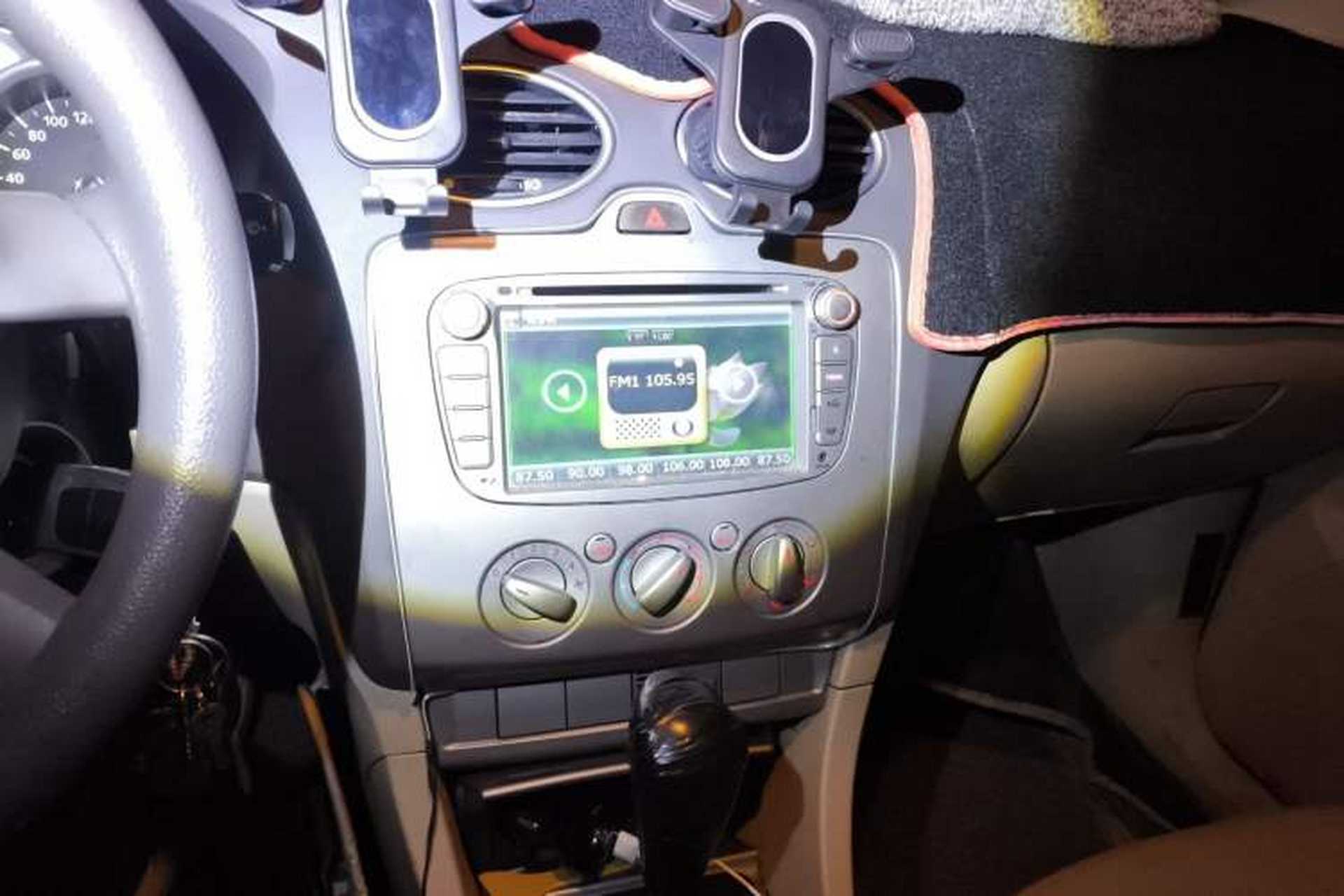 Used Ford Focus 2011 Sedan 1.8L Automatic Fashion Edition Audio And AC Panel