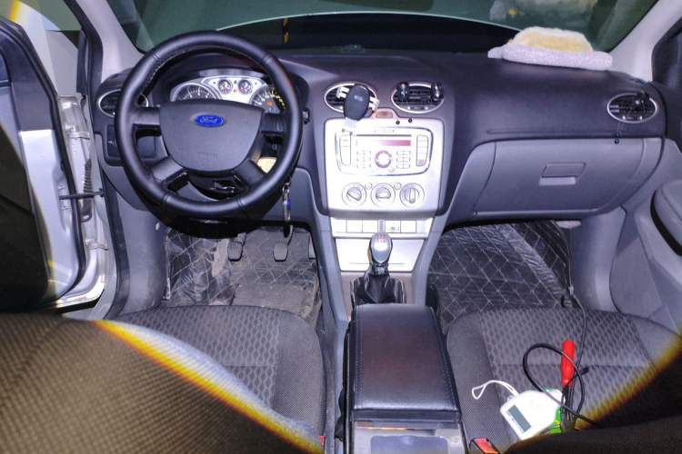 Used Ford Focus 2011 Hatchback 1.8L Manual Classic Model Center Console