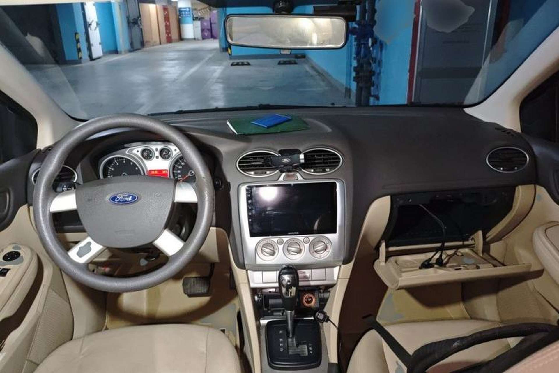 Used Ford Focus 2011 Sedan 1.8L Automatic Fashion Edition Center Console