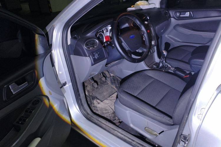 Used Ford Focus 2011 Hatchback 1.8L Manual Classic Model Driver Seat