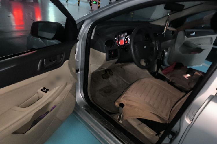 Used Ford Focus 2011 Hatchback 1.8L Automatic Fashion Edition Driver Seat