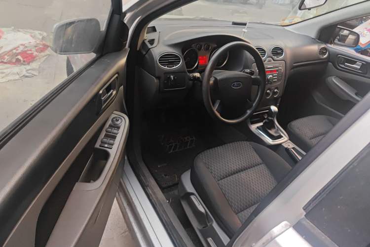 Used Ford Focus 2011 Hatchback 1.8L Manual Comfort Model Driver Seat