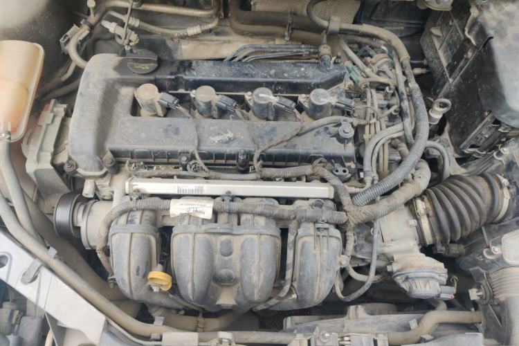 Used Ford Focus 2011 Sedan 1.8L Automatic Fashion Edition Engine Bay