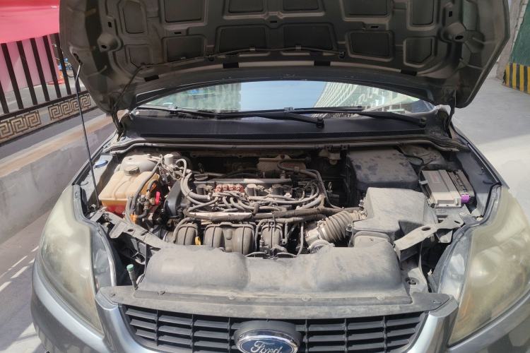 Used Ford Focus 2011 Hatchback 1.8L Automatic Fashion Edition Engine Bay