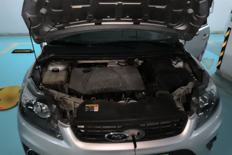Used Ford Focus 2011 Hatchback 1.8L Automatic Fashion Edition Engine Bay