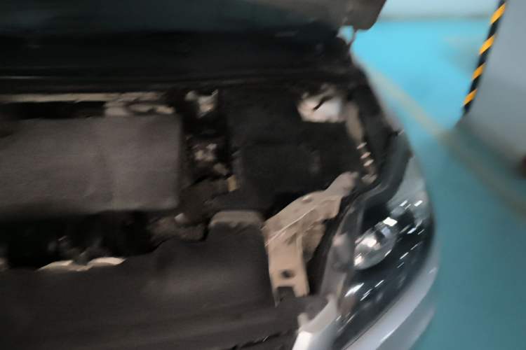 Used Ford Focus 2011 Hatchback 1.8L Automatic Fashion Edition Engine Bay Left