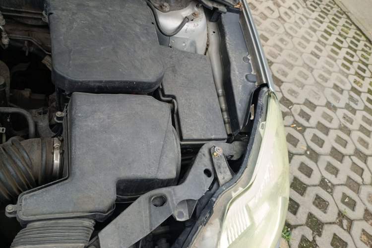 Used Ford Focus 2011 Sedan 1.8L Automatic Fashion Edition Engine Bay Left