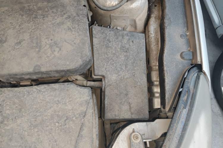 Used Ford Focus 2011 Hatchback 1.8L Manual Comfort Model Engine Bay Left