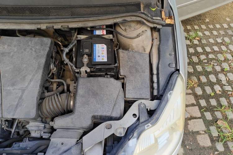 Used Ford Focus 2011 Sedan 1.8L Automatic Fashion Edition Engine Bay Left