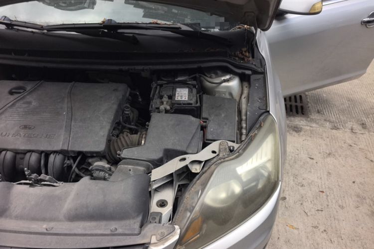 Used Ford Focus 2011 Hatchback 1.8L Automatic Fashion Edition Engine Bay Left
