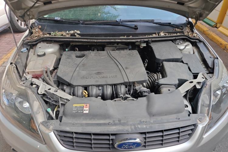 Used Ford Focus 2011 Hatchback 1.8L Automatic Fashion Edition Engine Bay
