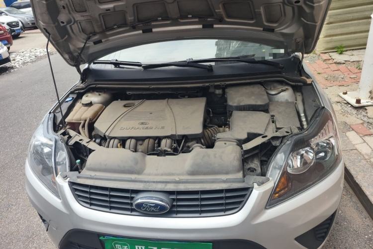 Used Ford Focus 2011 Hatchback 1.8L Manual Comfort Model Engine Bay