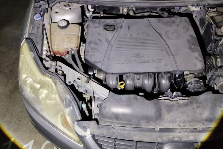 Used Ford Focus 2011 Sedan 1.8L Manual Classic Model Engine Bay Right