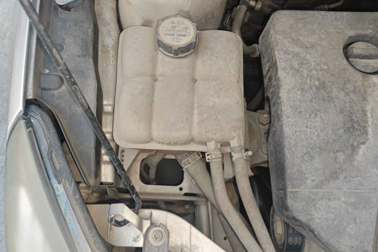 Used Ford Focus 2011 Hatchback 1.8L Manual Comfort Model Engine Bay Right