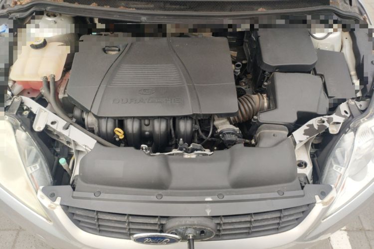Used Ford Focus 2011 Sedan 1.8L Automatic Fashion Edition Engine Bay