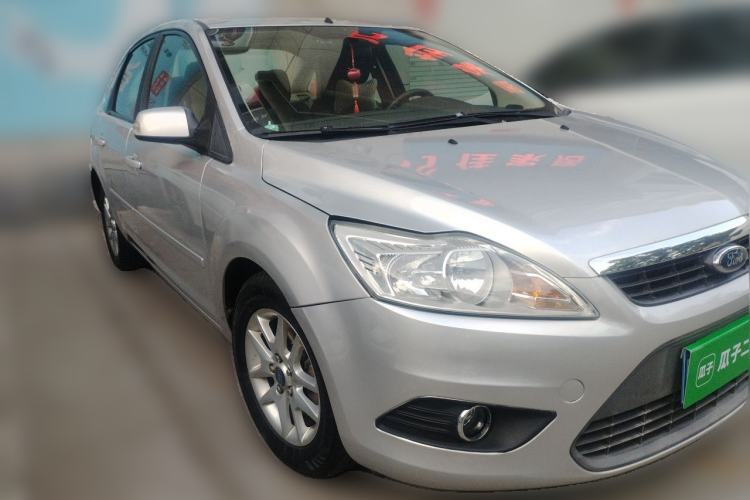 Used Ford Focus 2011 Sedan 1.8L Manual Comfort Model Front Right 45 Deg