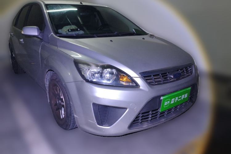 Used Ford Focus 2011 Hatchback 1.8L Manual Classic Model Front Right 45 Deg