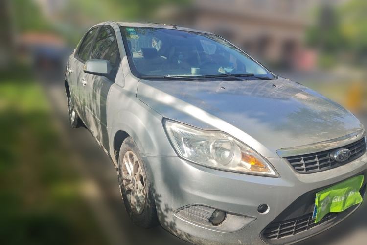 Used Ford Focus 2011 Sedan 1.8L Automatic Fashion Edition Front Right 45 Deg