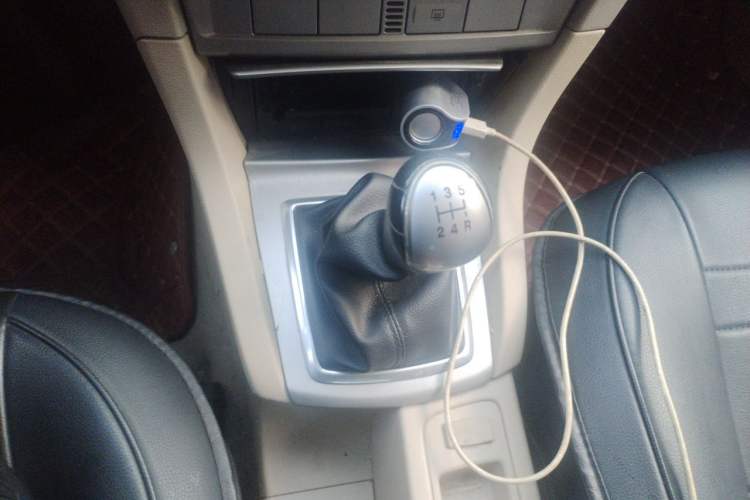 Used Ford Focus 2011 Sedan 1.8L Manual Comfort Model Gear Lever