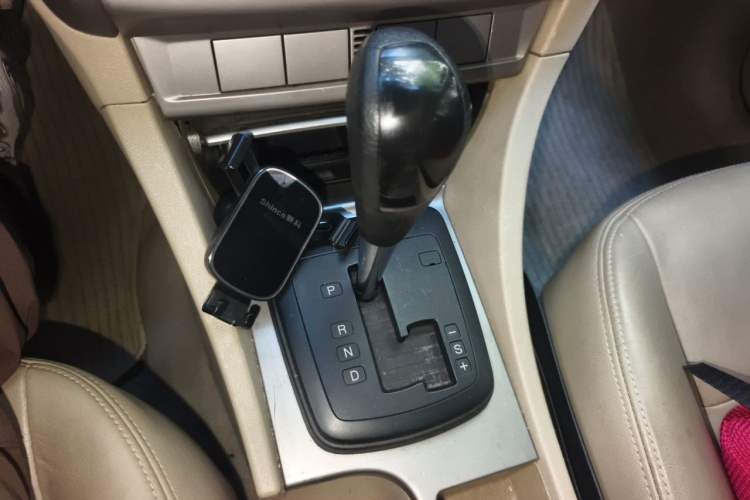 Used Ford Focus 2011 Hatchback 1.8L Automatic Fashion Edition Gear Lever