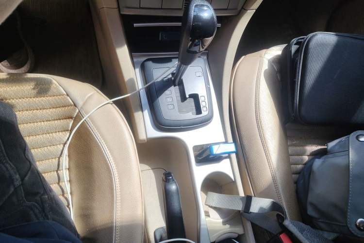 Used Ford Focus 2011 Hatchback 1.8L Automatic Fashion Edition Gear Lever