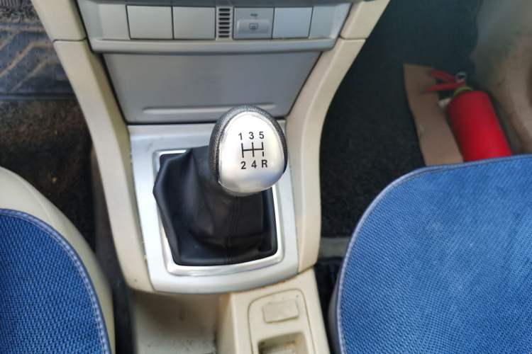Used Ford Focus 2011 Sedan 1.8L Manual Classic Model Gear Lever