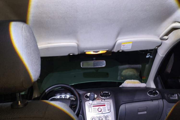 Used Ford Focus 2011 Hatchback 1.8L Manual Classic Model Headliner