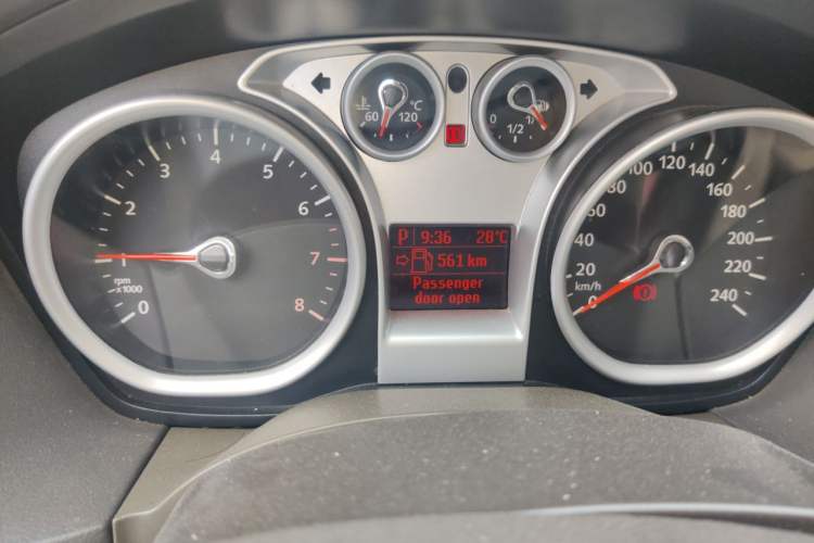 Used Ford Focus 2011 Sedan 1.8L Automatic Fashion Edition Instrument Cluster