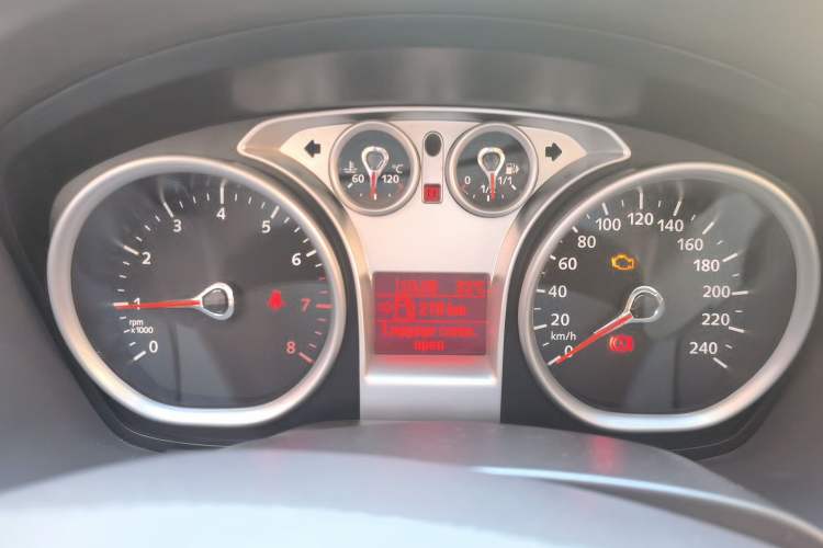 Used Ford Focus 2011 Sedan 1.8L Automatic Fashion Edition Instrument Cluster
