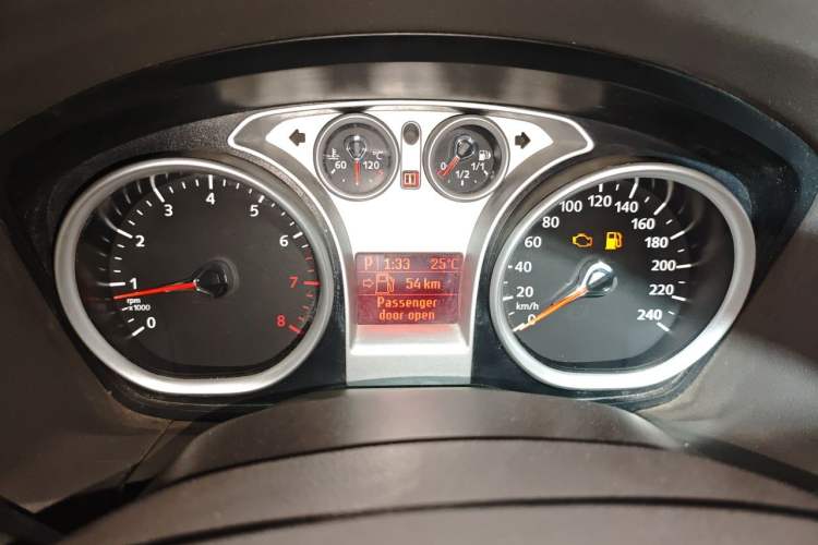 Used Ford Focus 2011 Sedan 1.8L Automatic Fashion Edition Instrument Cluster