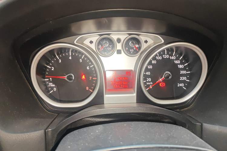 Used Ford Focus 2011 Hatchback 1.8L Manual Comfort Model Instrument Cluster