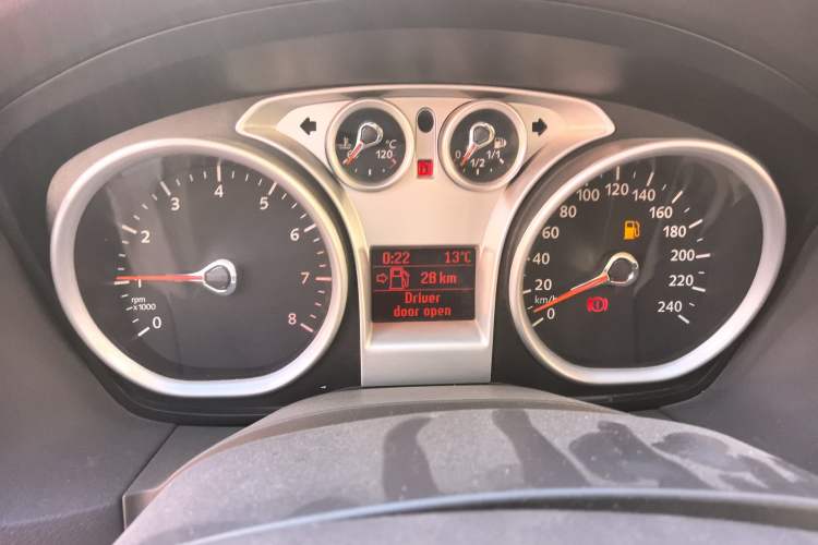 Used Ford Focus 2011 Sedan 1.8L Manual Comfort Model Instrument Cluster